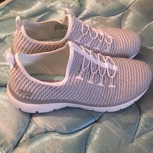 Brand new Skechers Size 8 Slip On Sneakers
